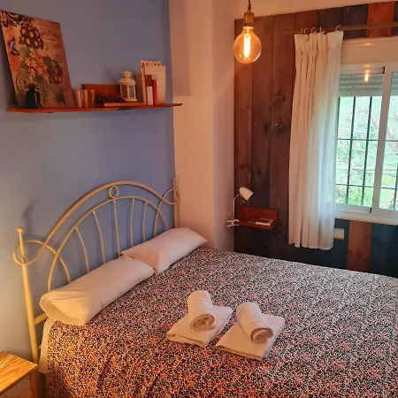 La Casa Junto Al Sendero Del Rio & Piscina # Aire Acondicionado Holiday home