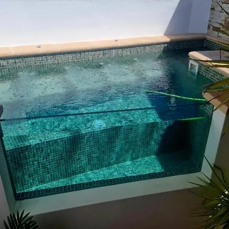 La Casa Junto Al Sendero Del Rio & Piscina # Aire Acondicionado Holiday home *